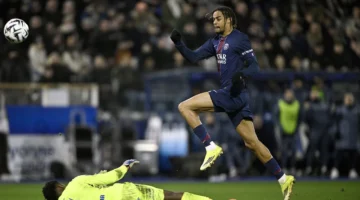 صدارة مؤقتة.. باريس سان جيرمان يتجاوز أوكسير في الدوري الفرنسي بغياب حكيمي